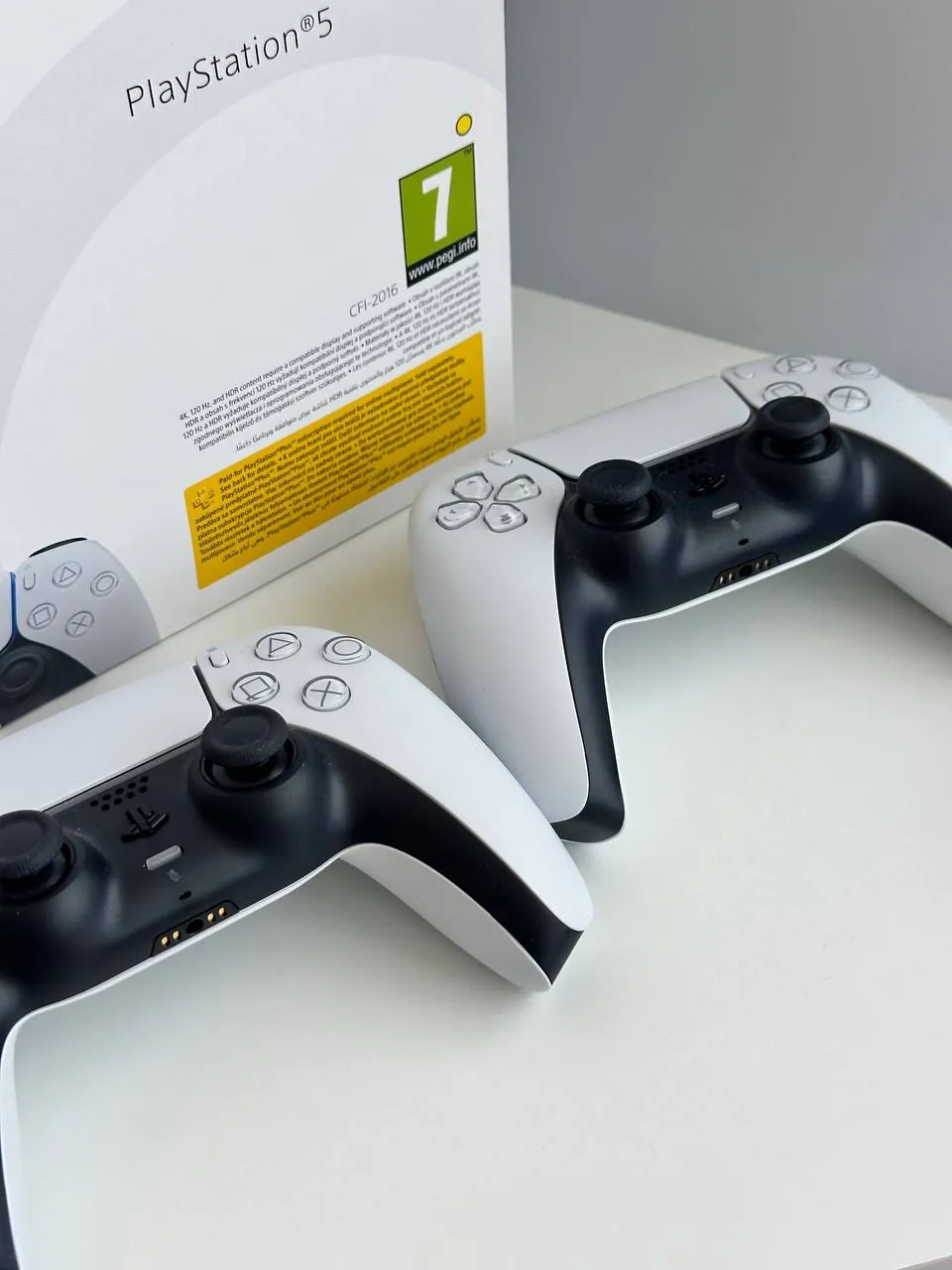 Sony PlayStation 5 Slim 1 ТБ с двумя DualSense Белград 2
