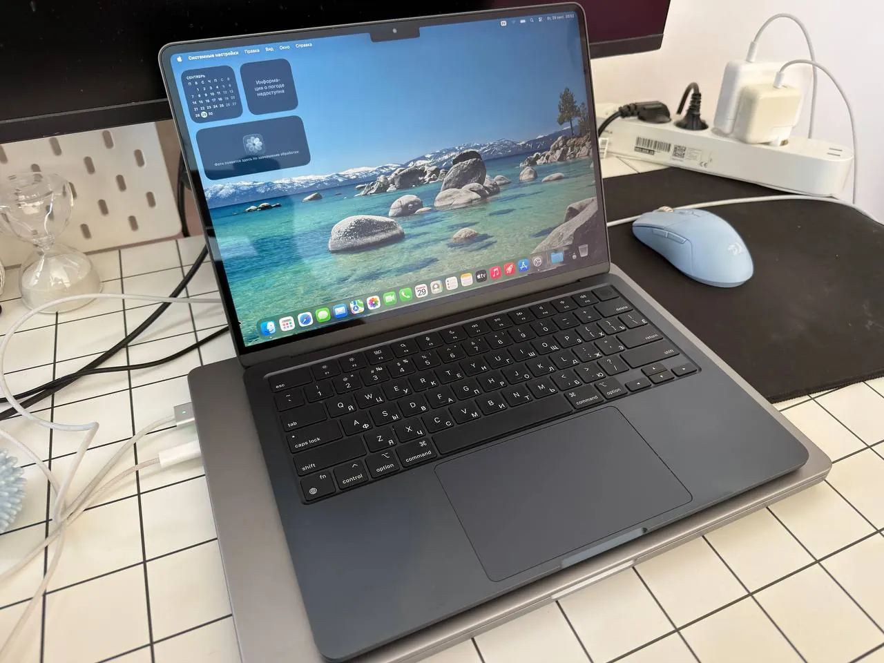 MacBook Air M2 8/256 ГБ идеальное состояние Белград 2