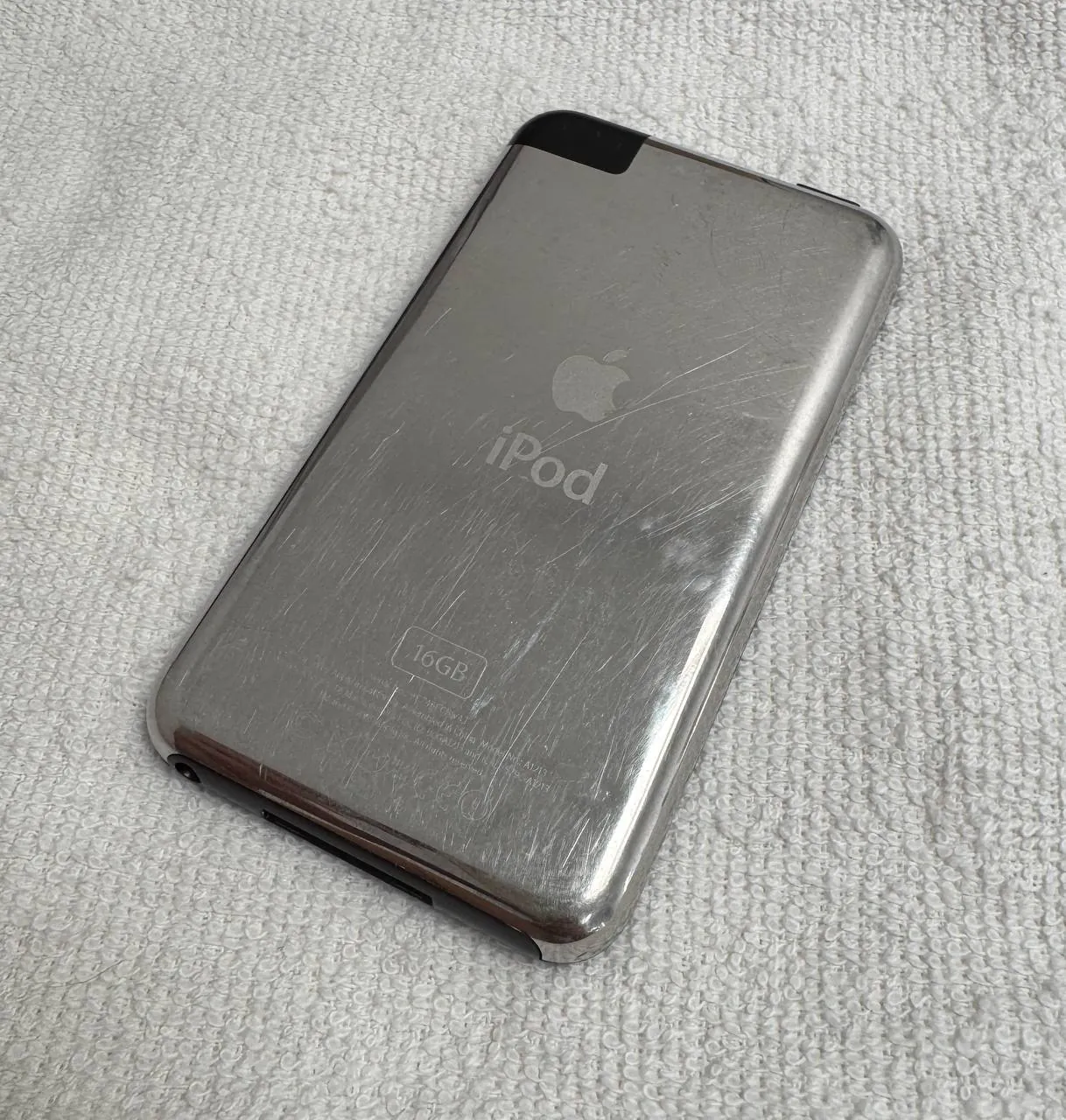 IPod Touch 1-е поколение 16 ГБ 4