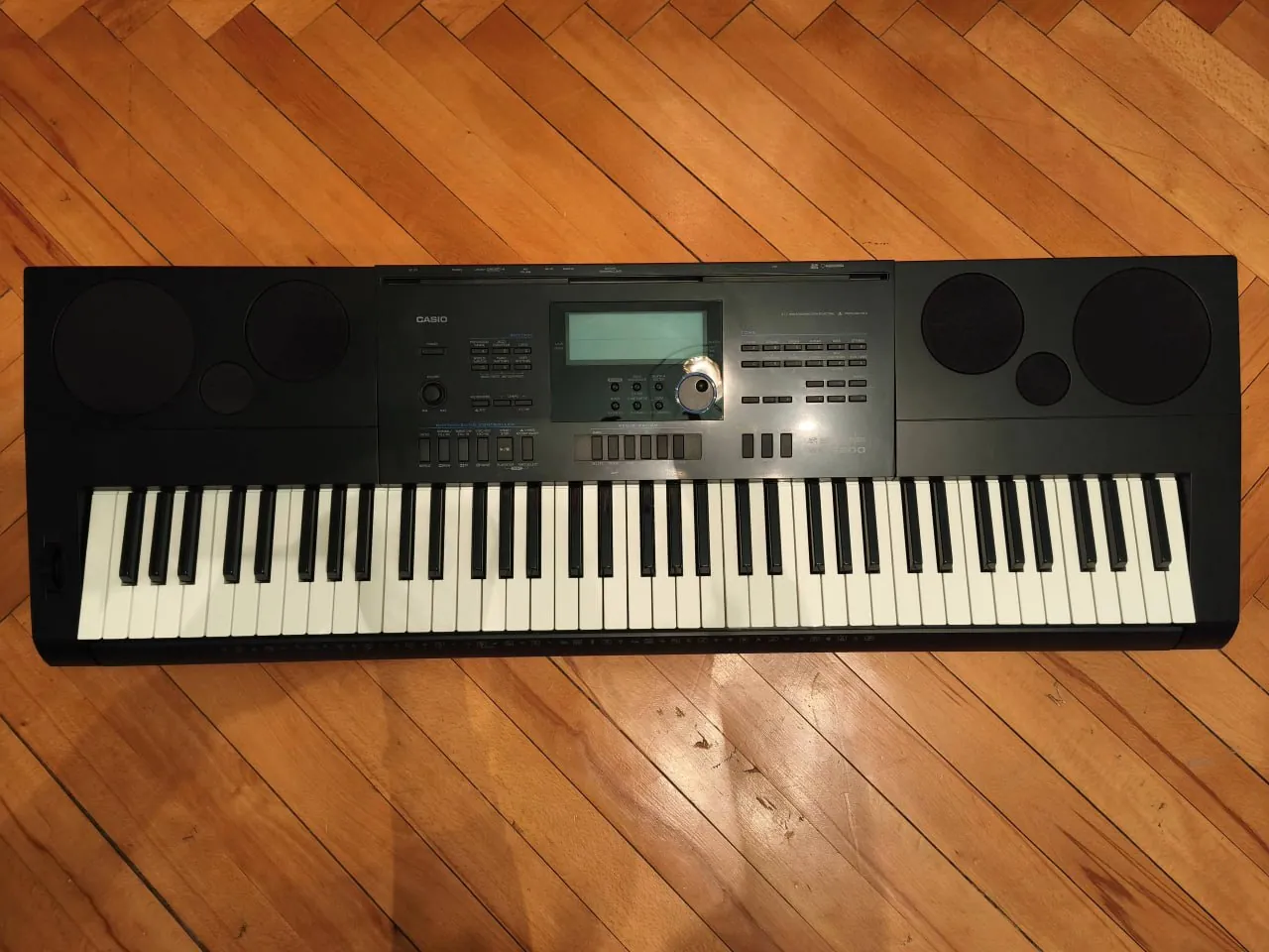 CASIO WK-6600 монитор и студийное оборудование 6