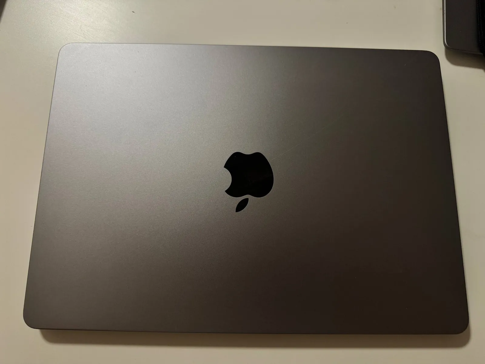 MacBook Air M2 8 ГБ 256 ГБ отличное состояние 4