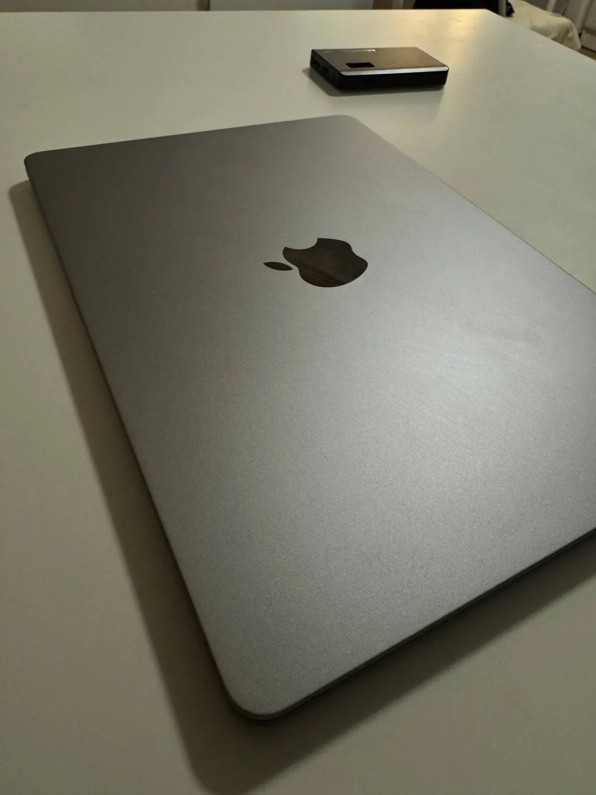 MacBook Air M2 8 ГБ 256 ГБ отличное состояние 2