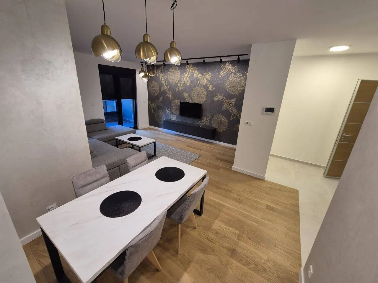 Трёхкомнатная квартира 83 м² на Вождовце 10