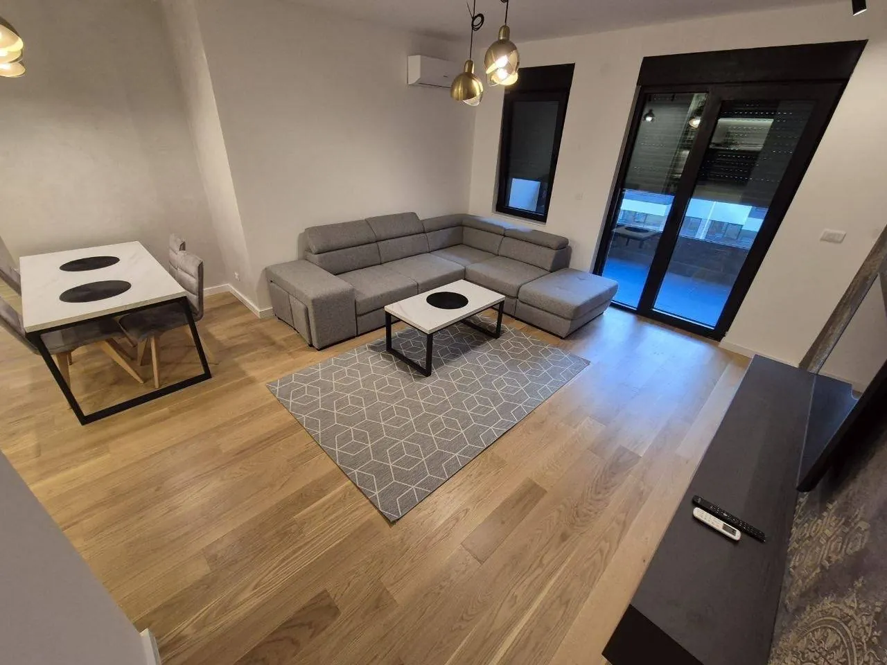 Трёхкомнатная квартира 83 м² на Вождовце 6