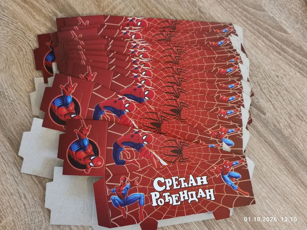 Упаковки для кусочков торта Человек-Паук 16 штук 1