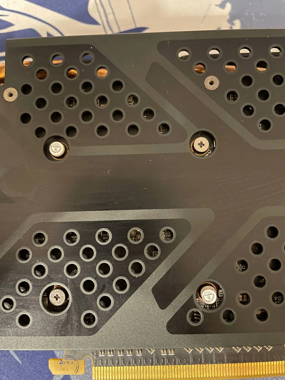 Видеокарта XFX RX 590 Fatboy 8 ГБ на пломбах Врачар 2