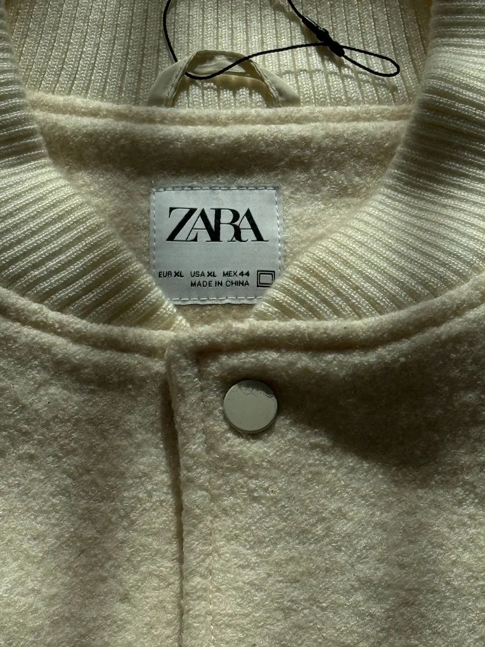 Куртка-бомбер унисекс ZARA размер XL, BW Queen 5
