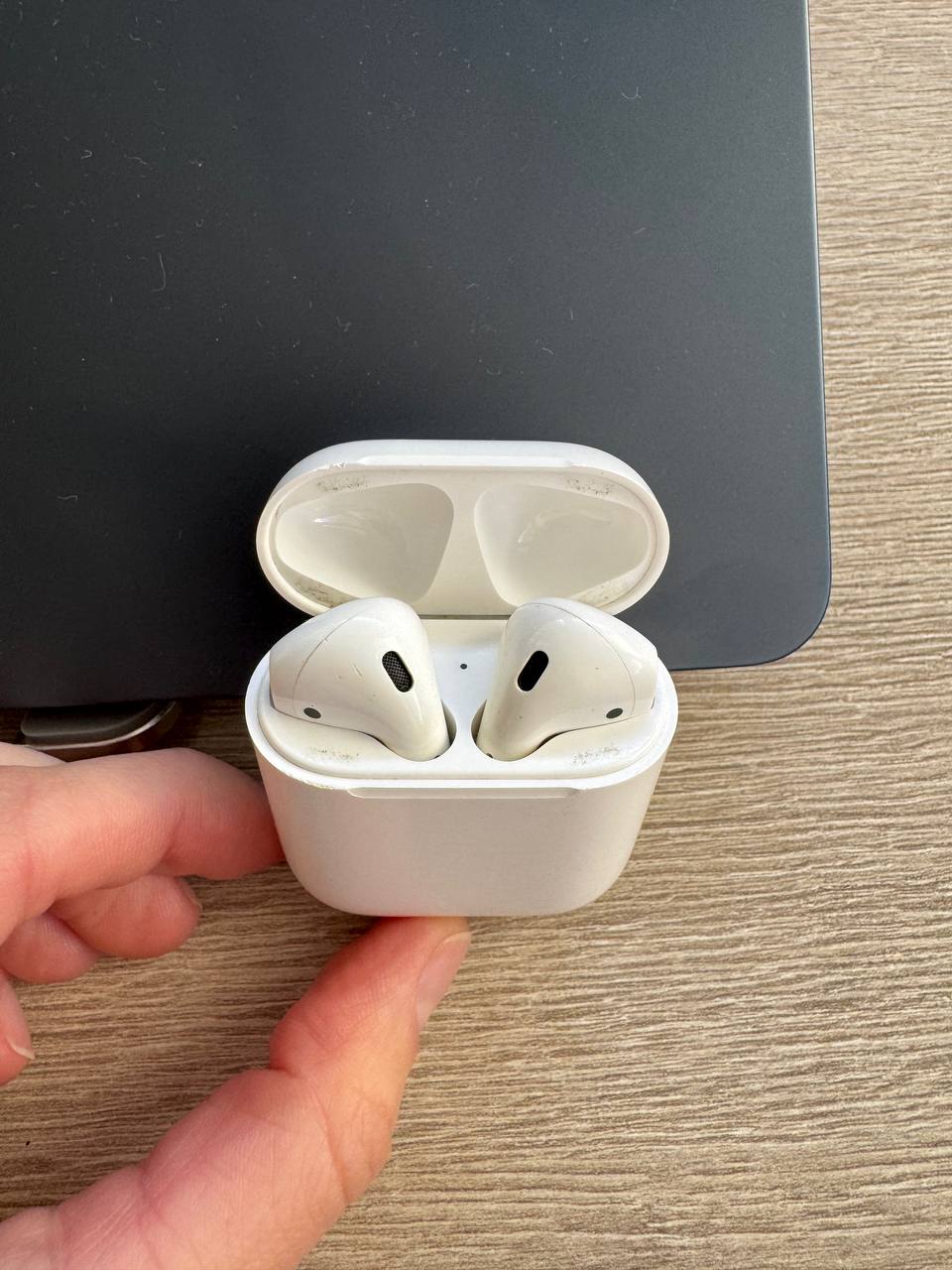 AirPods 2 поколения 3