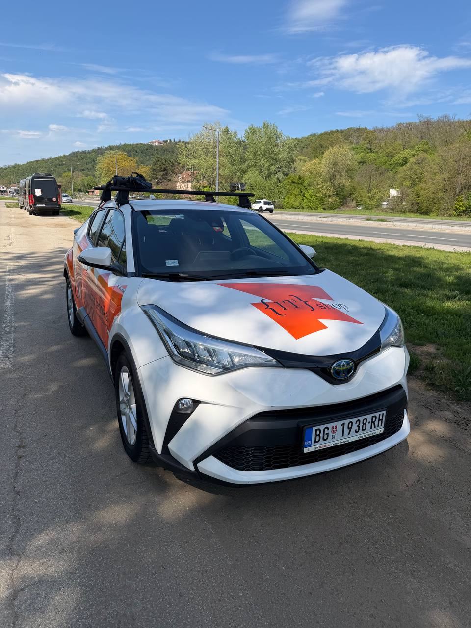 Toyota C-HR Hybrid 1.8 2