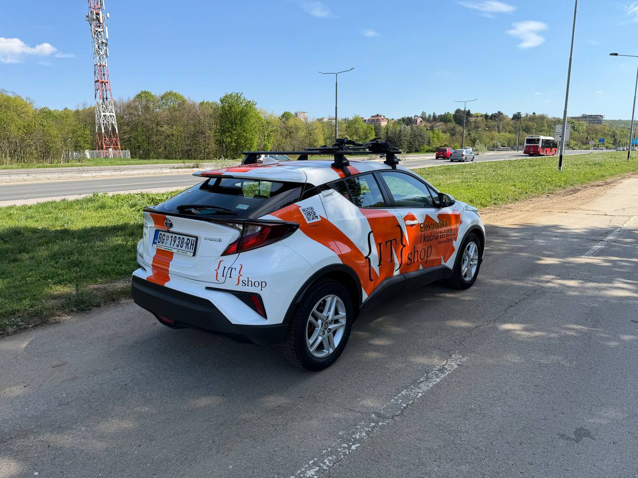 Toyota C-HR Hybrid 1.8 3