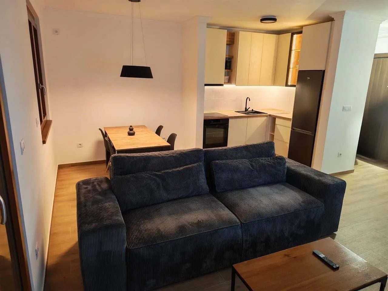 Трёхкомнатная квартира 77 м² Вождовац Oblakovska 6