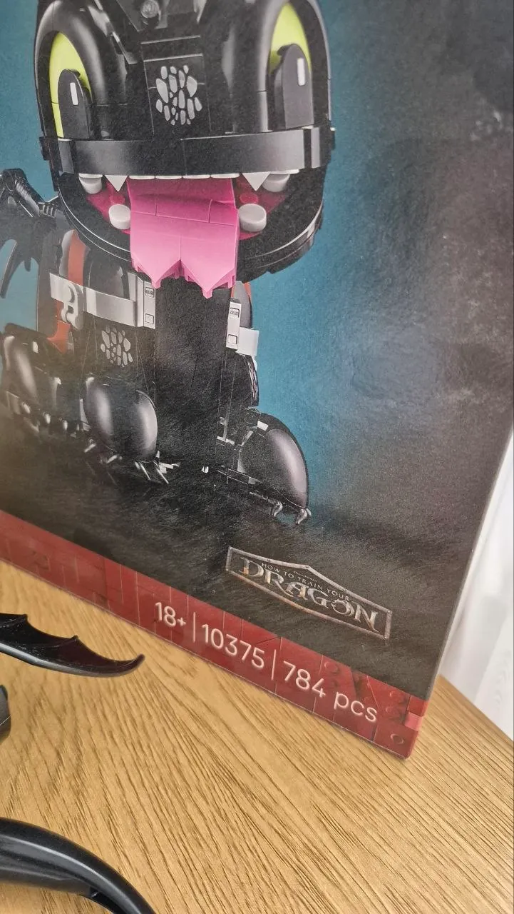 Конструктор LEGO Icons Беззубик 10375, 784 детали 4