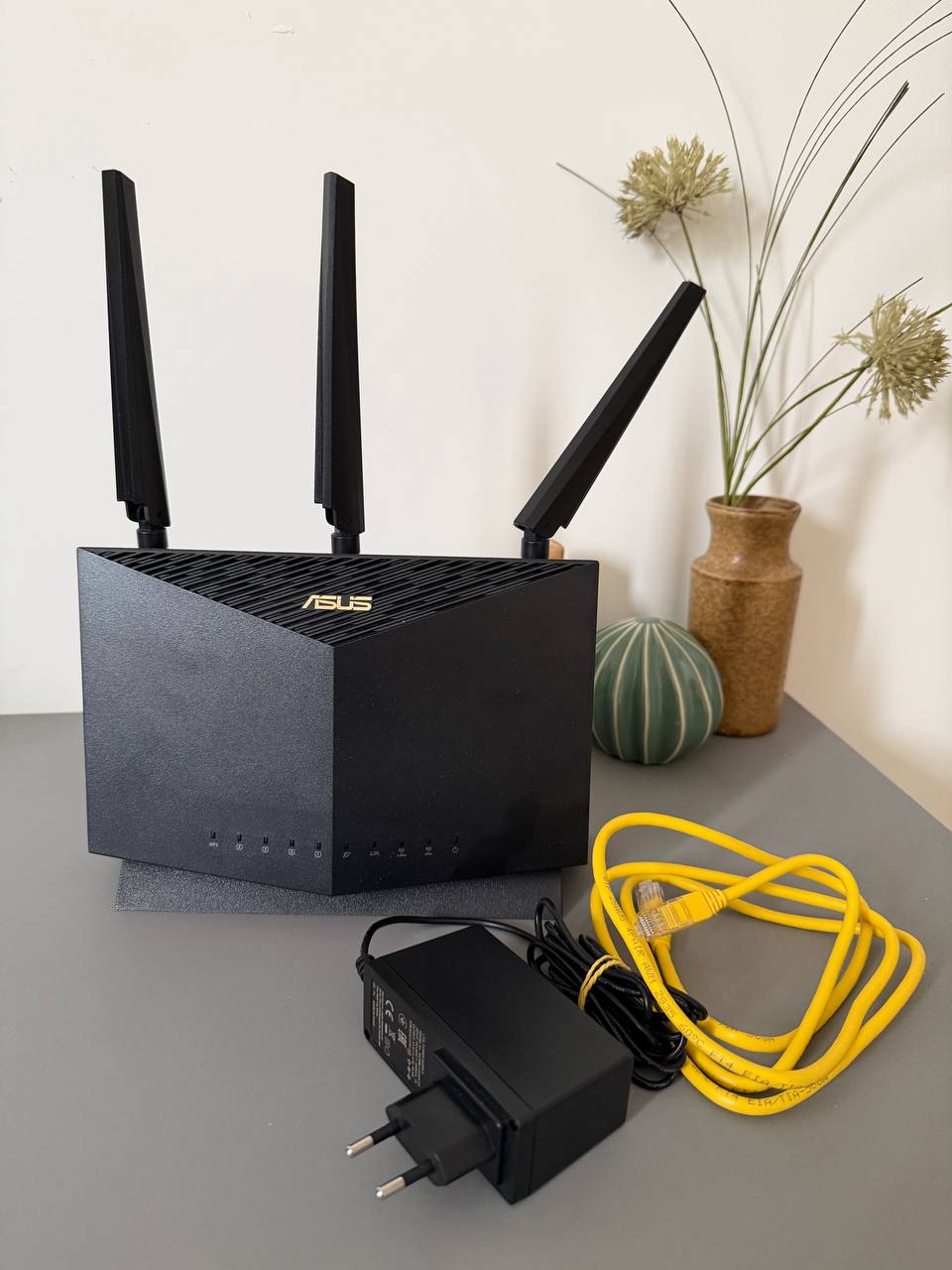 Роутер Asus RT-AX86 U Pro AX5700 1