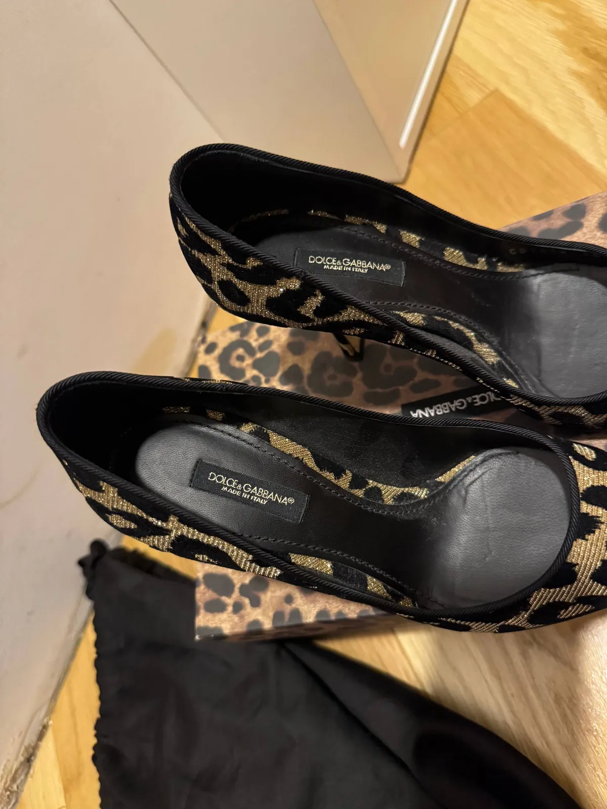 Одежда и обувь Burberry Dolce Gabbana Versace 6