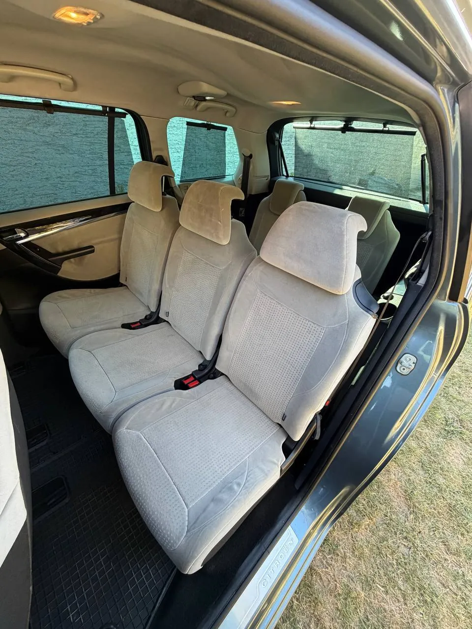 Citroën C4 Grand Picasso 1.6 HDi робот Белград 7