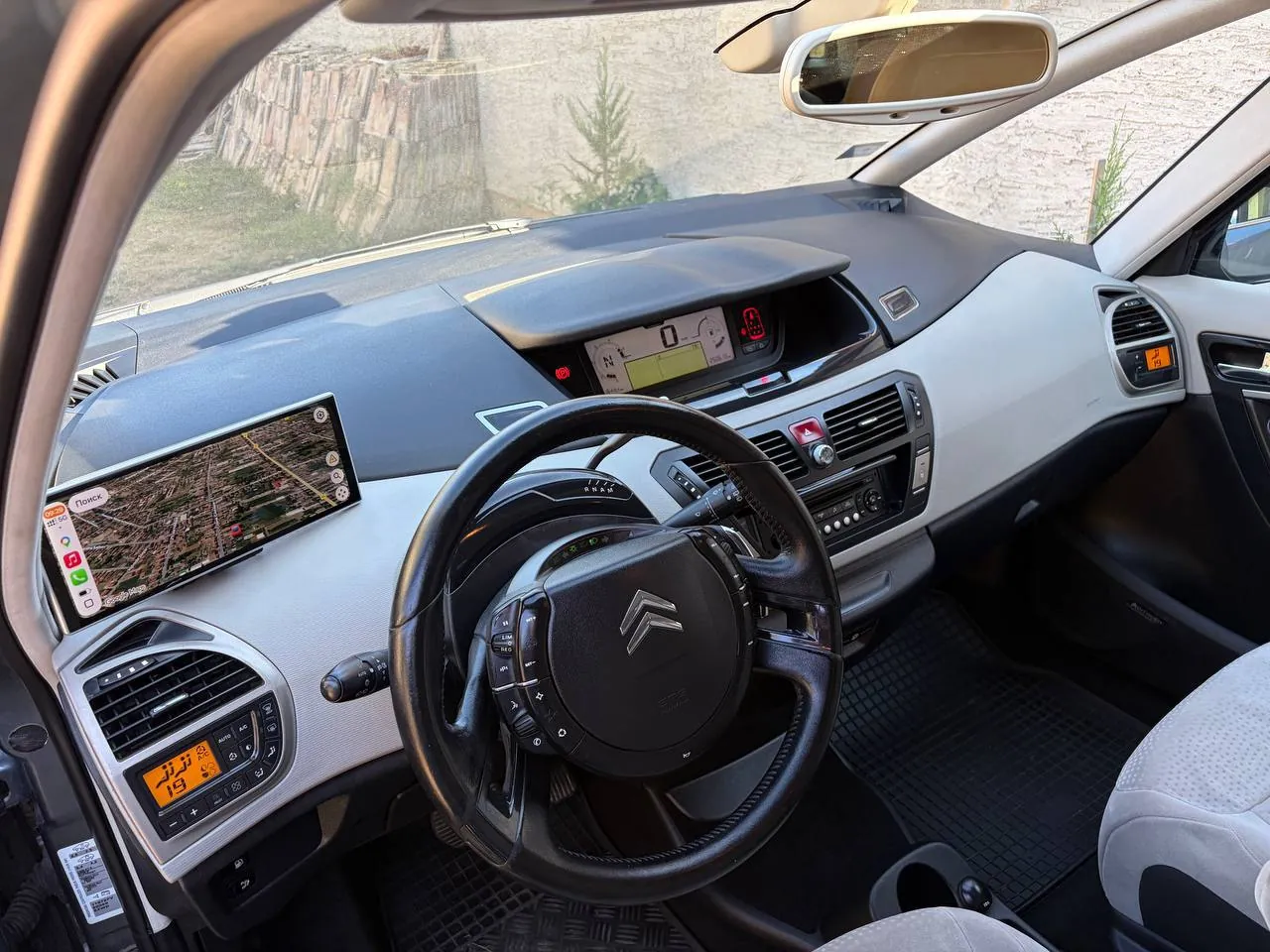 Citroën C4 Grand Picasso 1.6 HDi робот Белград 6