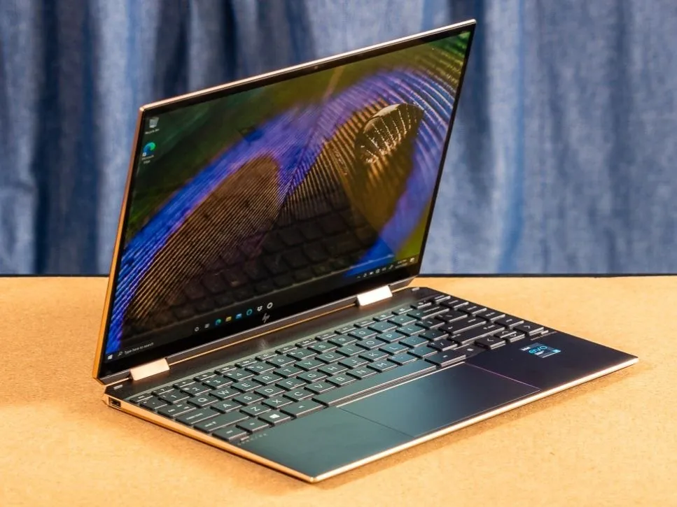 HP Spectre x360 14 i7 16 ГБ OLED трансформер 2