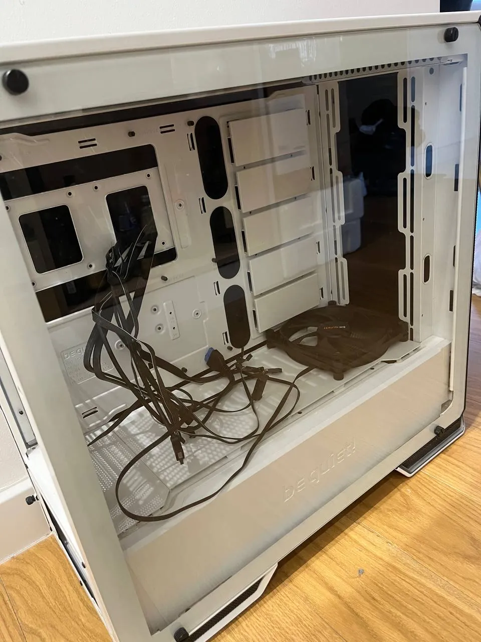 ATX корпус Be Quiet! Dark Base 700 White Edition лимитированный 2