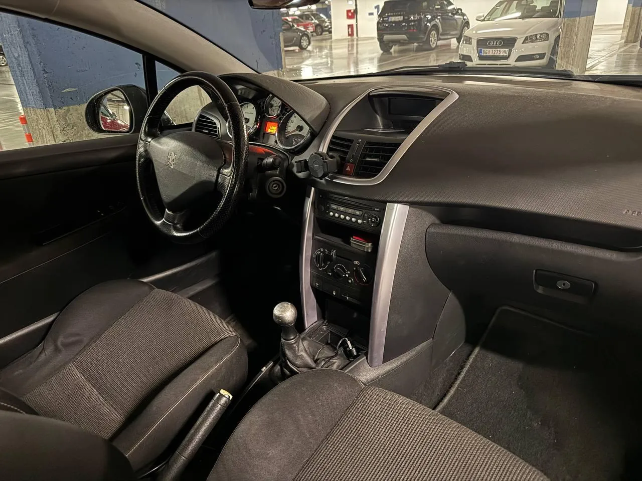 Peugeot 207 CC кабриолет 1.6 механика 2007 год Белград 9