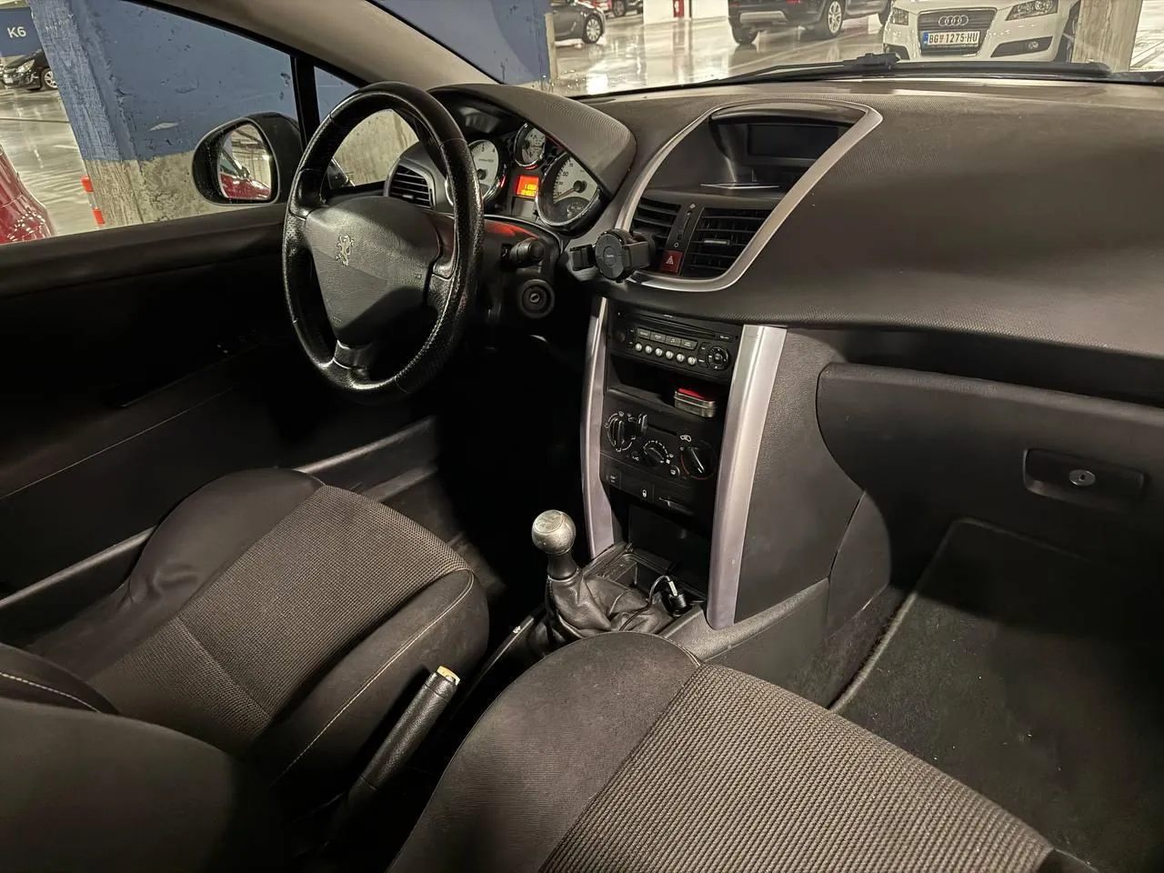 Peugeot 207 CC кабриолет 1.6 механика 2007 год Белград 10