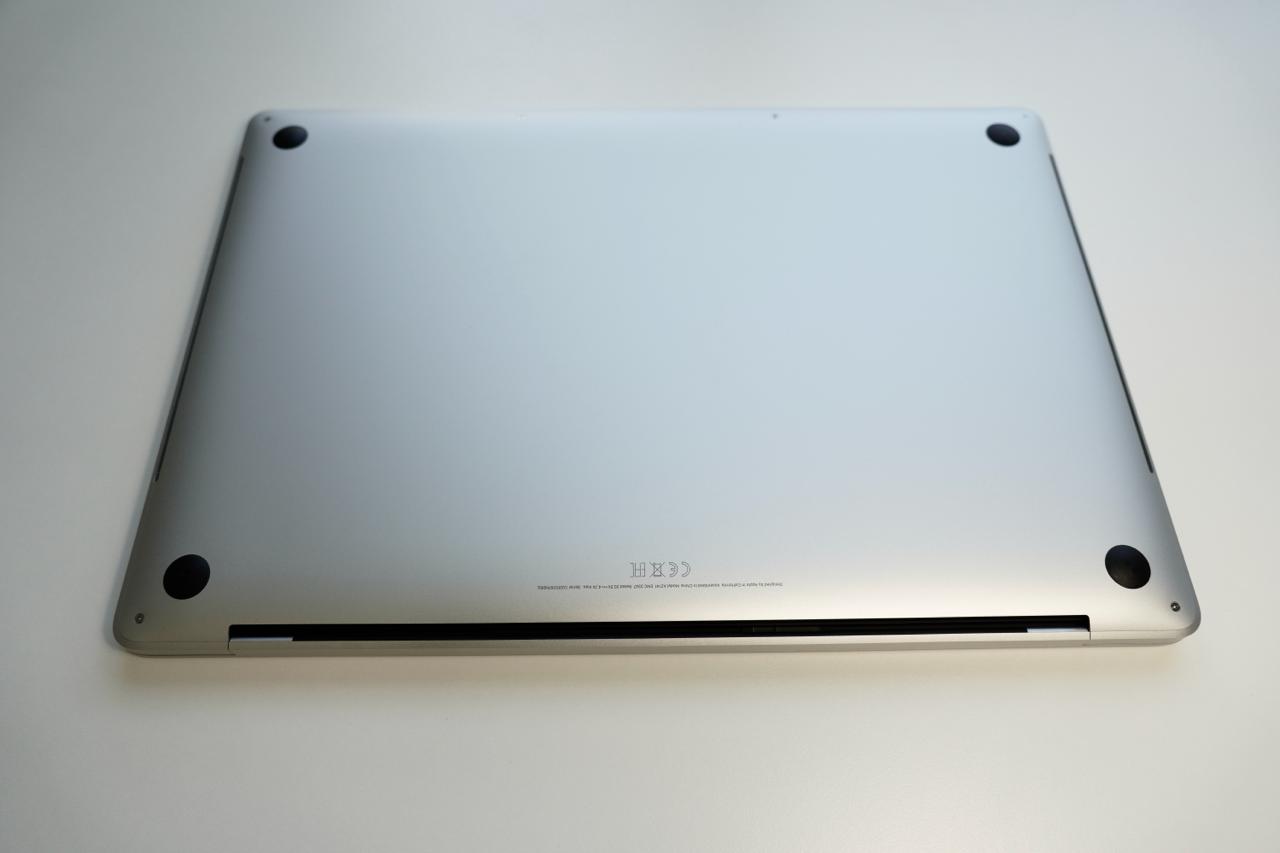 Apple MacBook Pro 16" 8