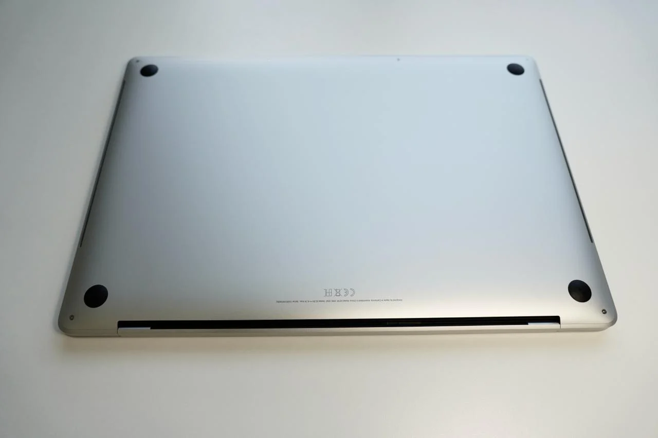 Apple MacBook Pro 16" 8