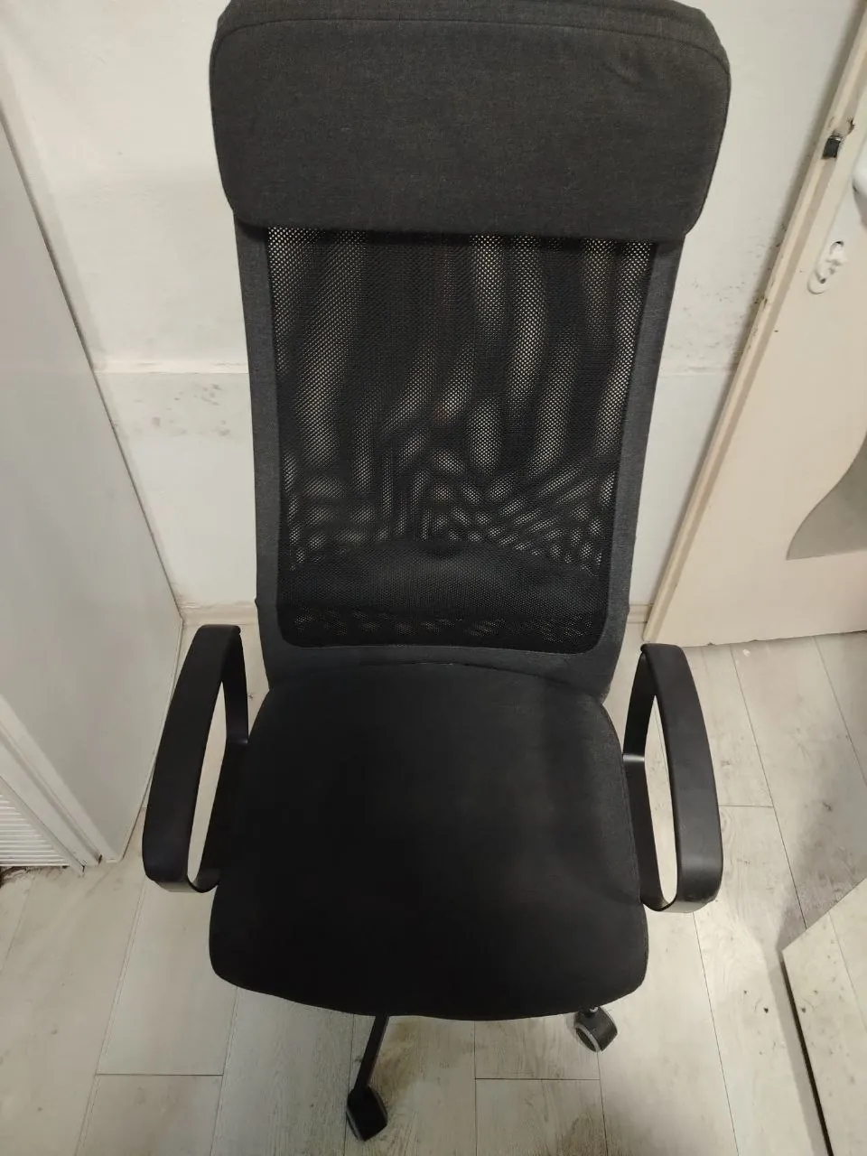 Офисное кресло IKEA Markus Нови-Сад 1