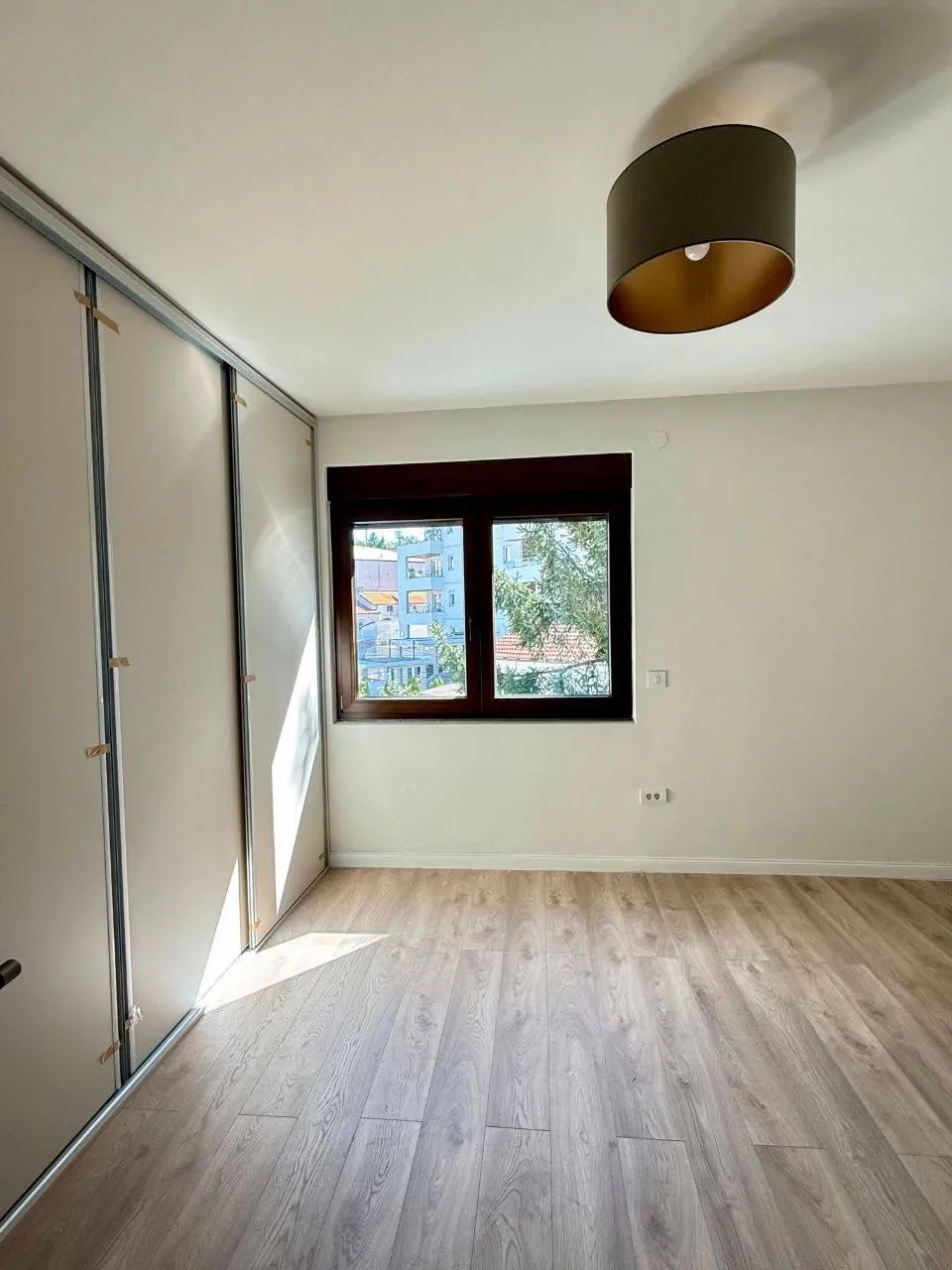Четырёхкомнатная квартира 123 м² Senjak аренда 3