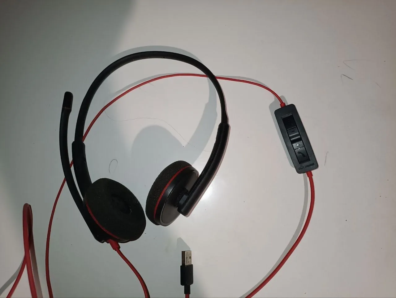 Проводная USB-гарнитура C3220 с микрофоном 1