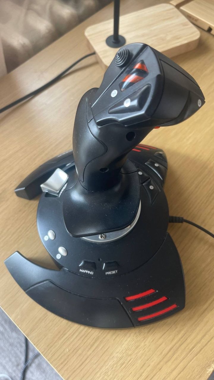 Joystick Thurstmaster T.Flight Stick X 1