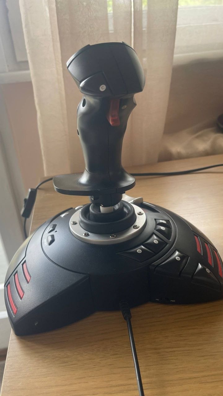 Joystick Thurstmaster T.Flight Stick X 2