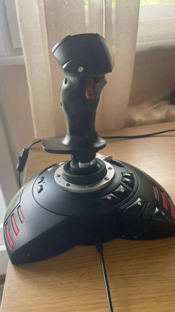 Joystick Thurstmaster T.Flight Stick X 2