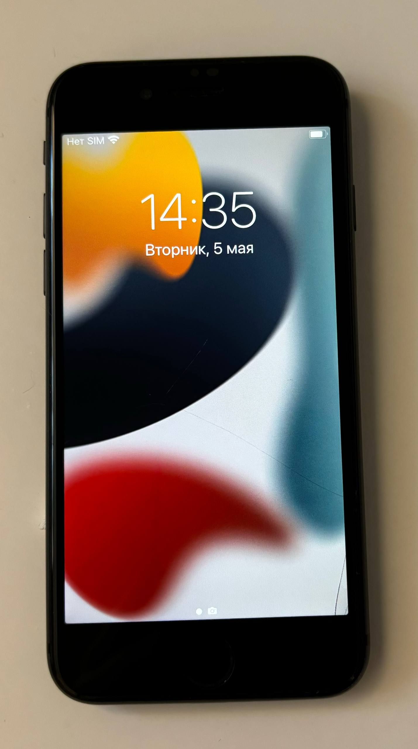 Apple iPhone 8 64GB 3