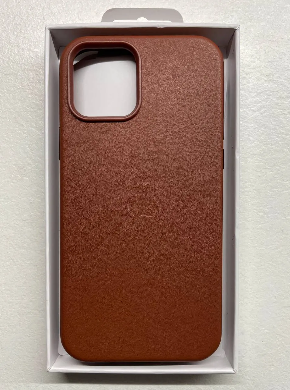 Чехол с MagSafe для iPhone 12 и 12 Pro 1