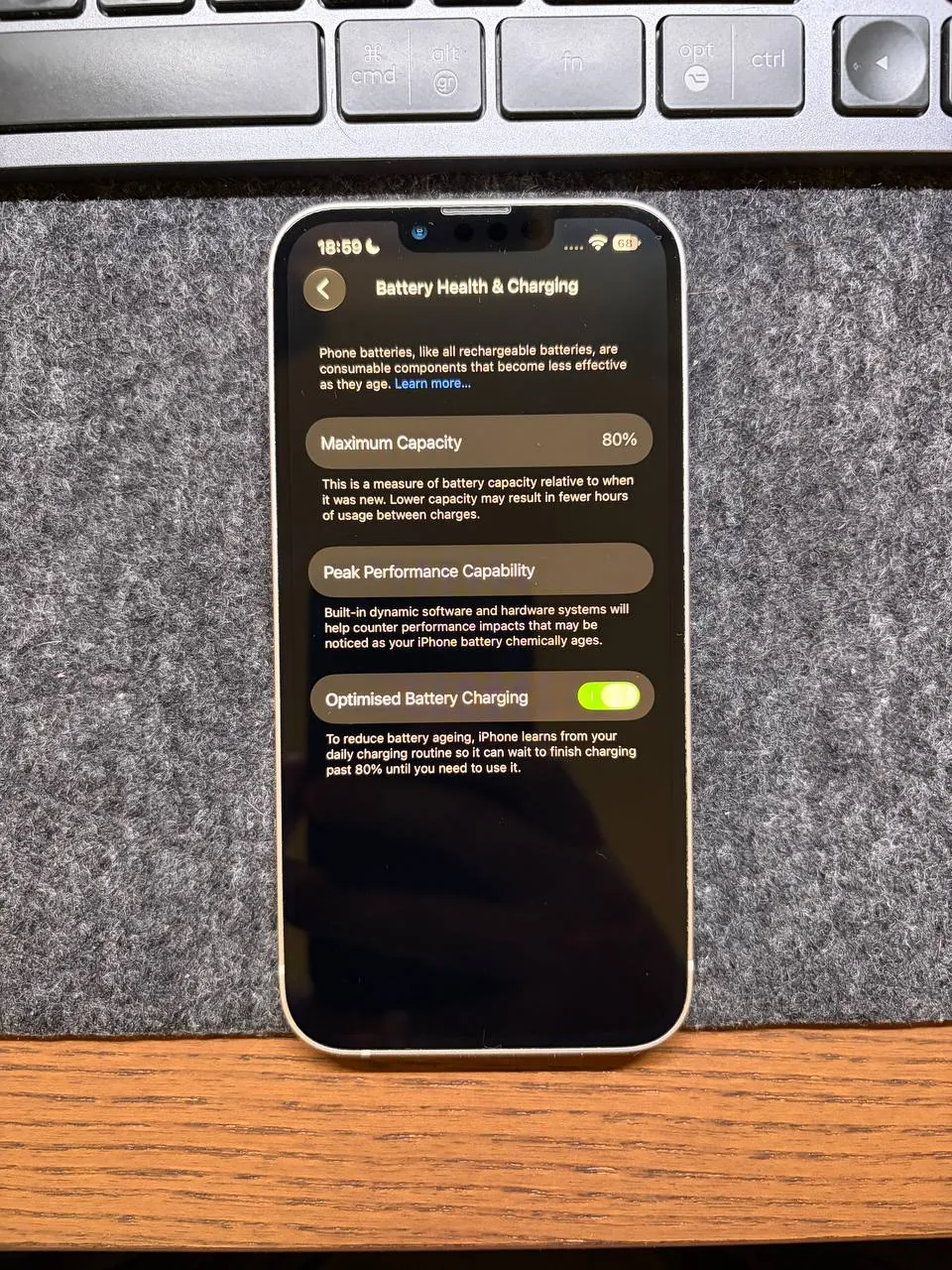 IPhone 13 128 ГБ белый батарея 80% Белград 5
