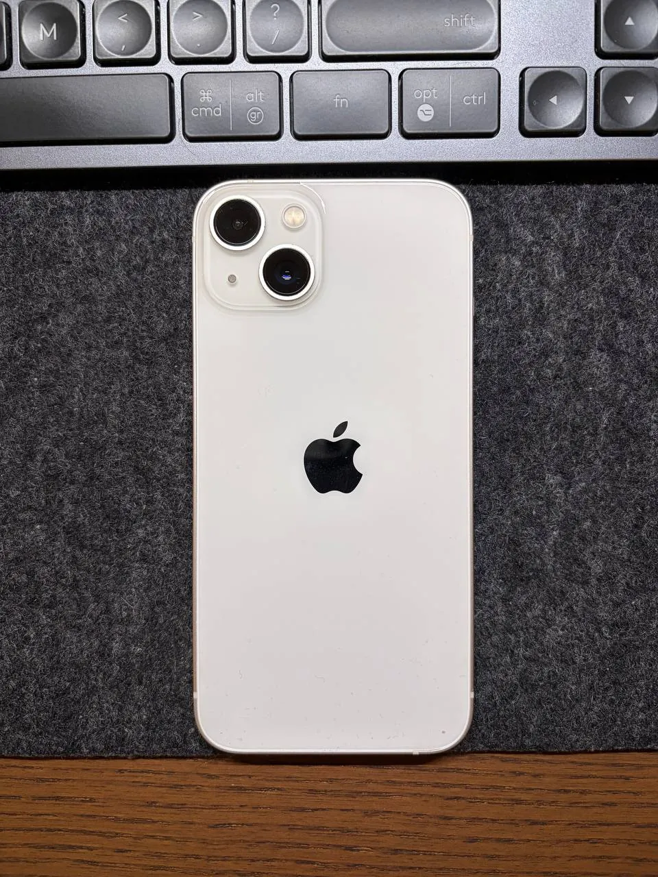 IPhone 13 128 ГБ белый батарея 80% Белград 2