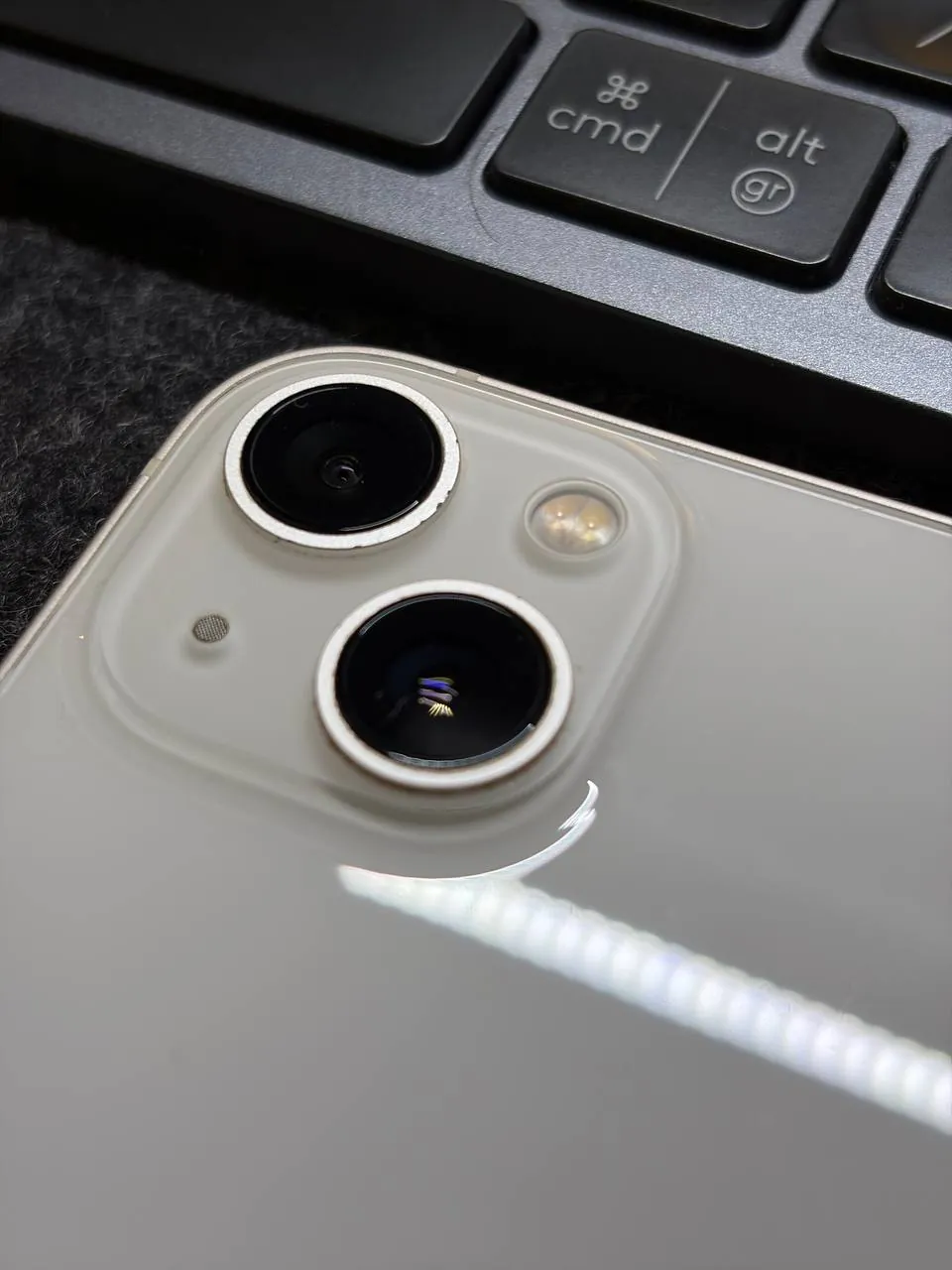 IPhone 13 128 ГБ белый батарея 80% Белград 3