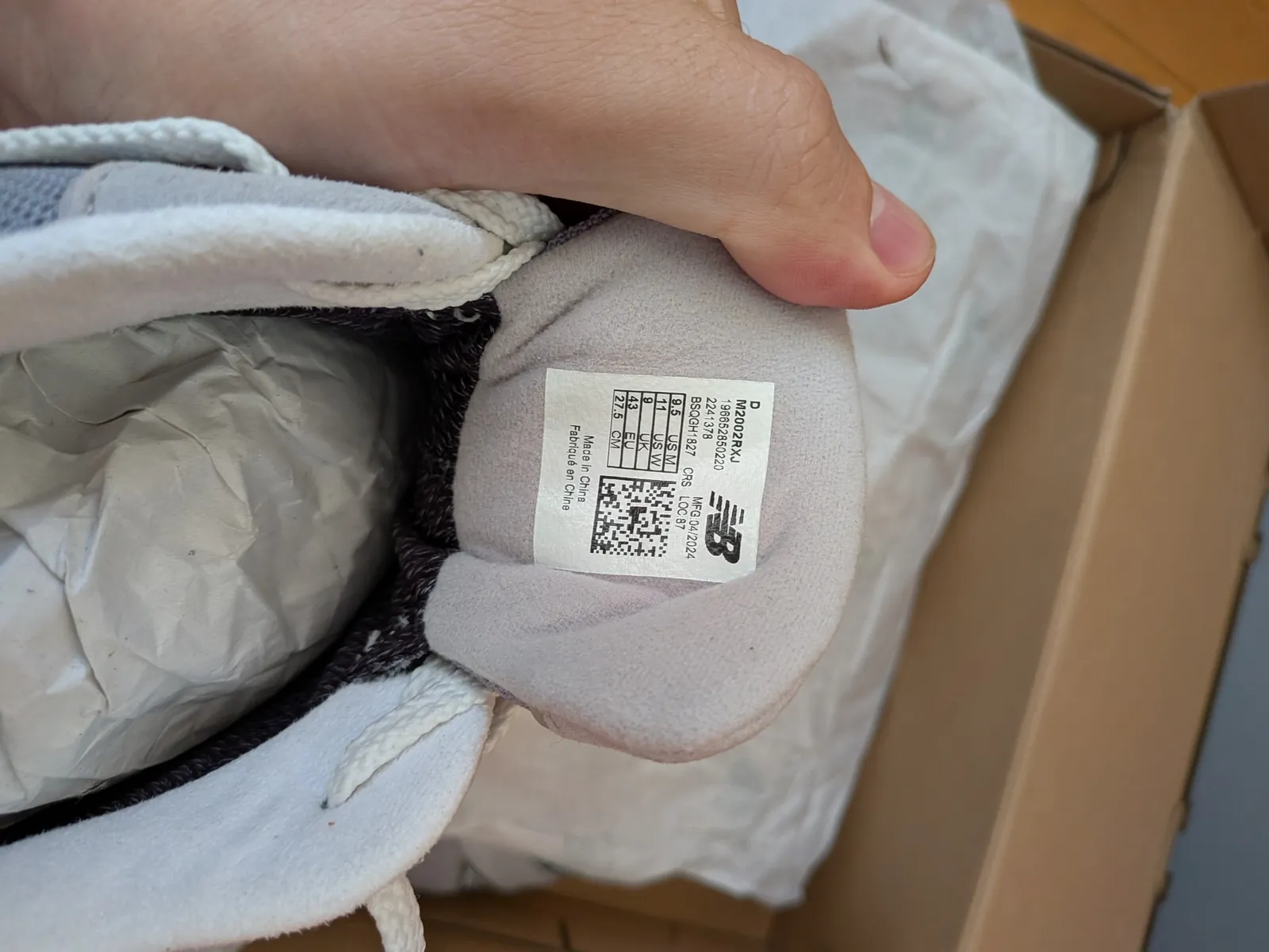 Кроссовки New Balance 2002R Gore-Tex 43 2