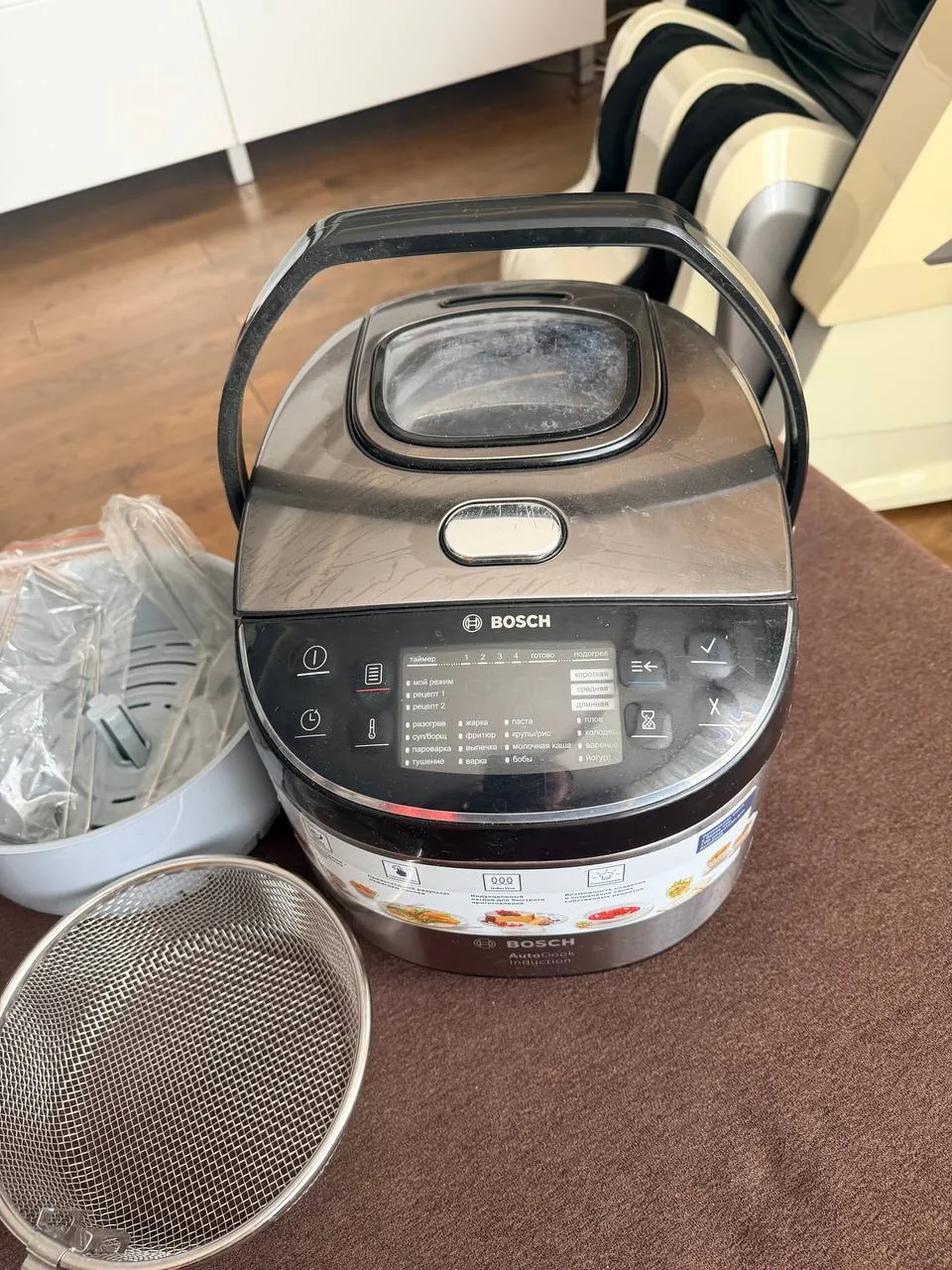 Мультиварка Bosch AutoCook MUC48B68RU Нови-Сад 1
