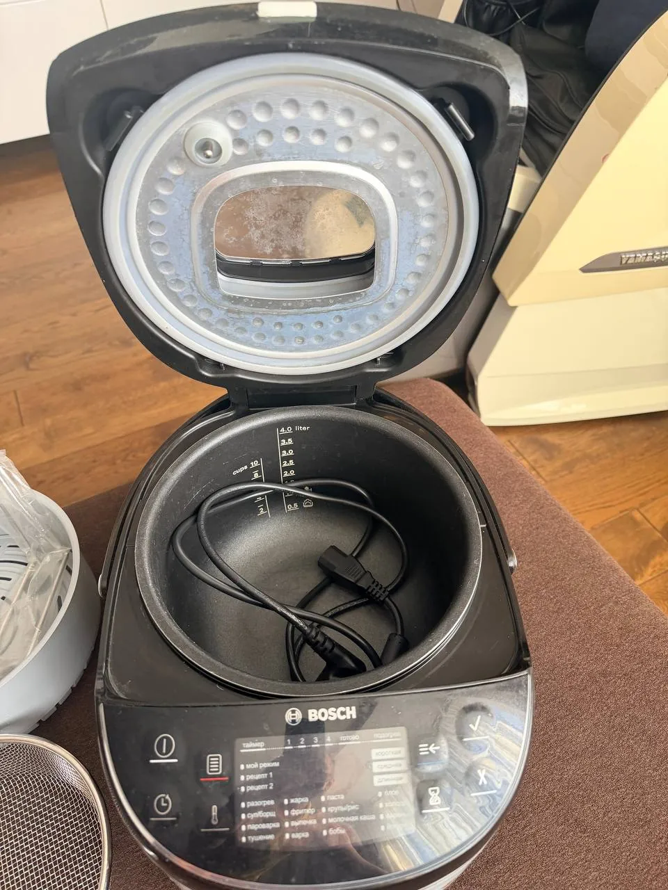 Мультиварка Bosch AutoCook MUC48B68RU Нови-Сад 2