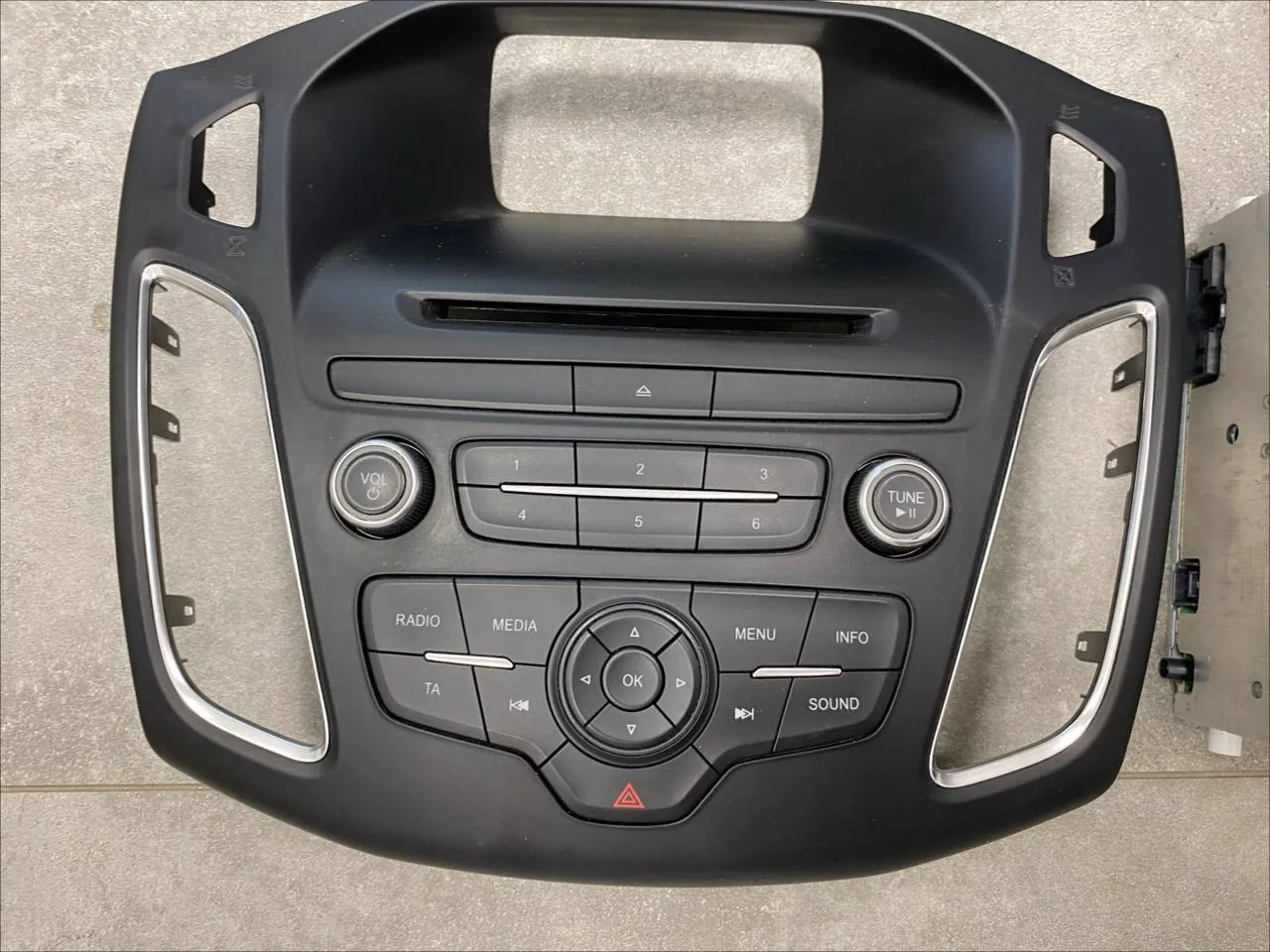 Автомагнитола для Ford Focus рабочая Белград 5