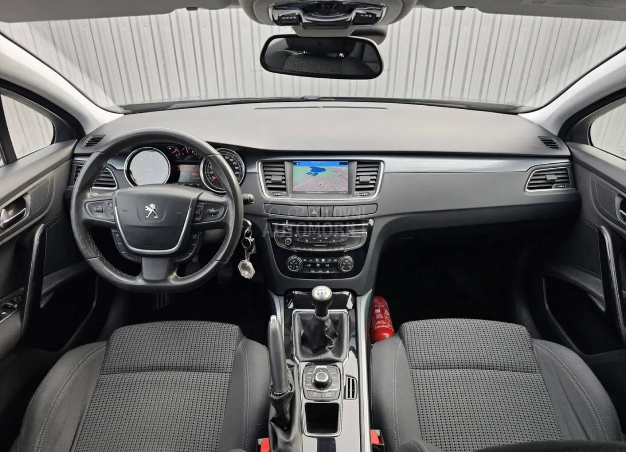 Peugeot 508 1.6 HDI дизель 2013 года 8
