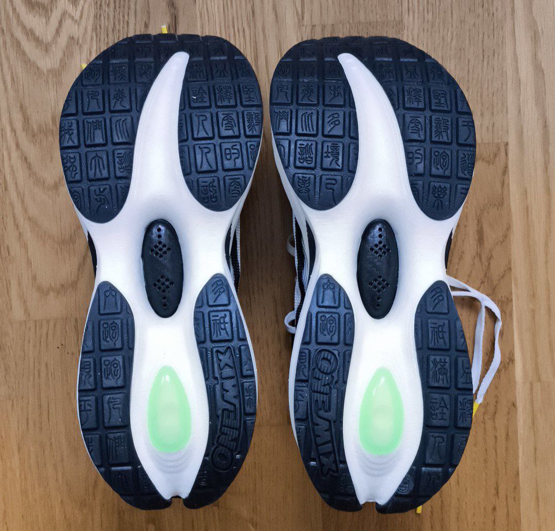 Кроссовки Nike 3