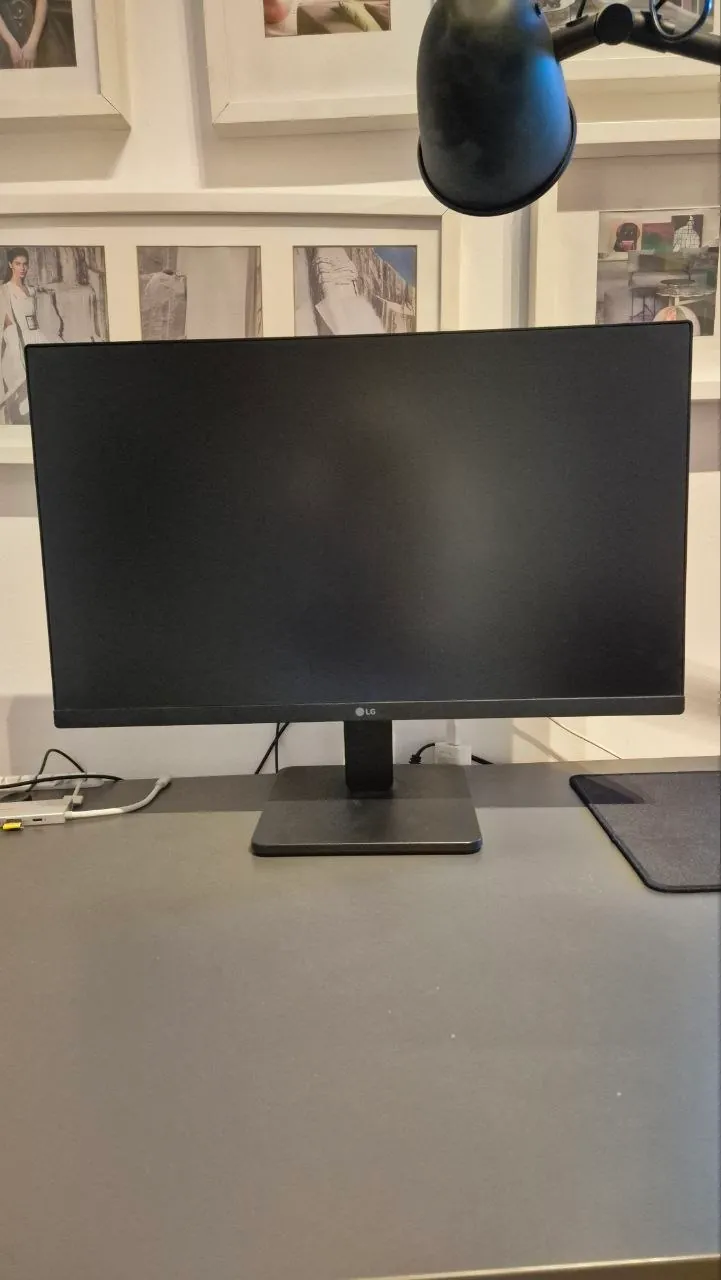 Монитор LG 24MR400-B 24 дюйма без битых пикселей 1