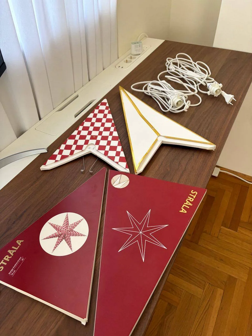Новогодние ёлочные украшения и декор IKEA Белград 8