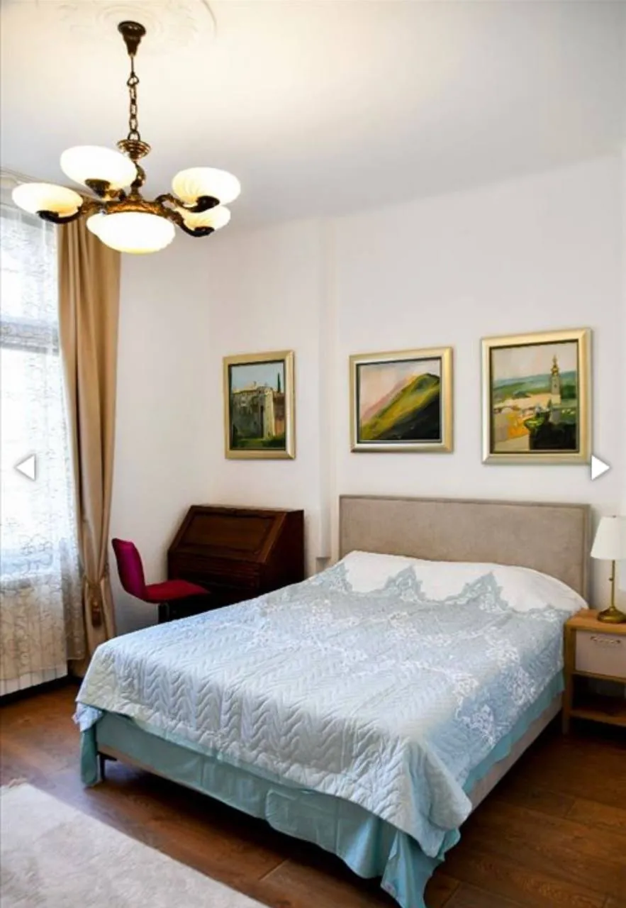 Трёхкомнатная квартира 80 м² на Врачаре 5
