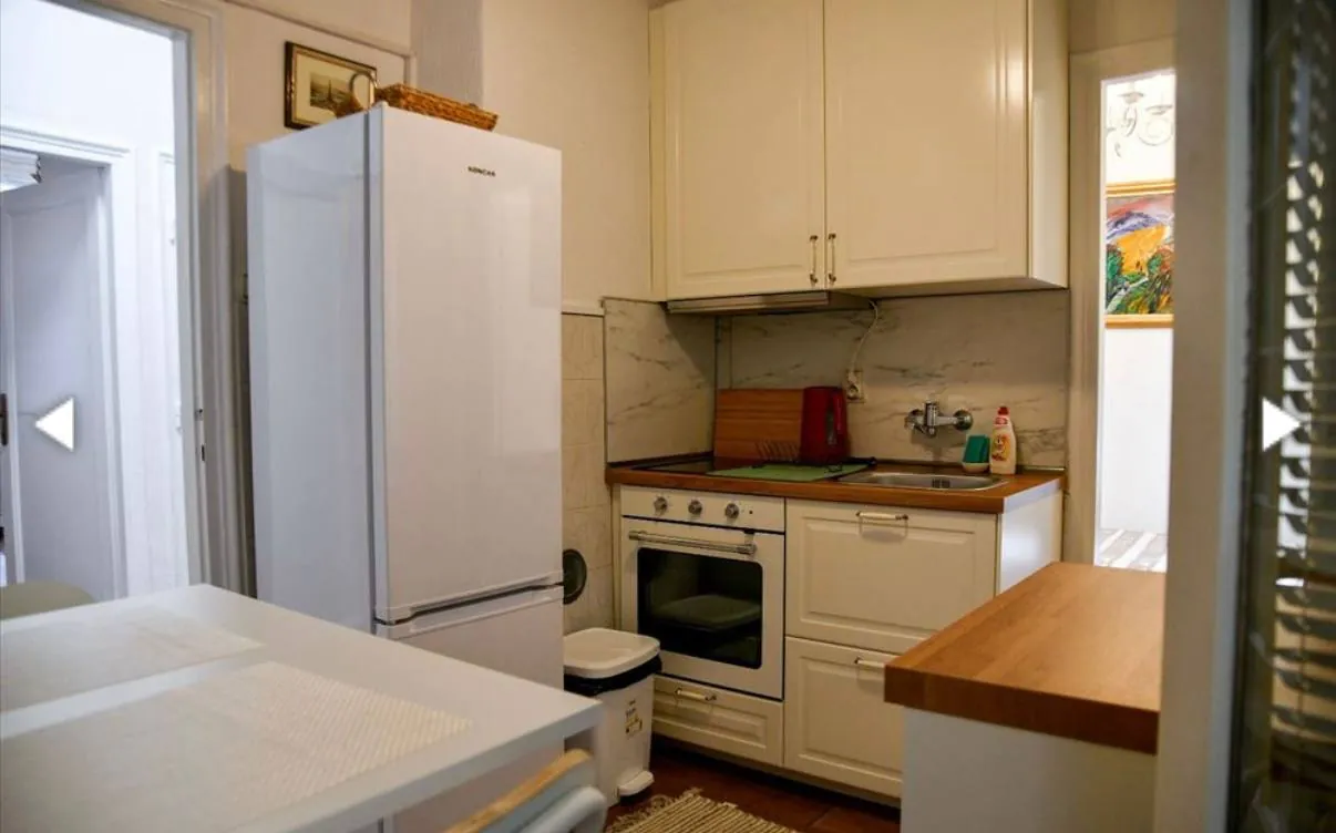 Трёхкомнатная квартира 80 м² на Врачаре 6