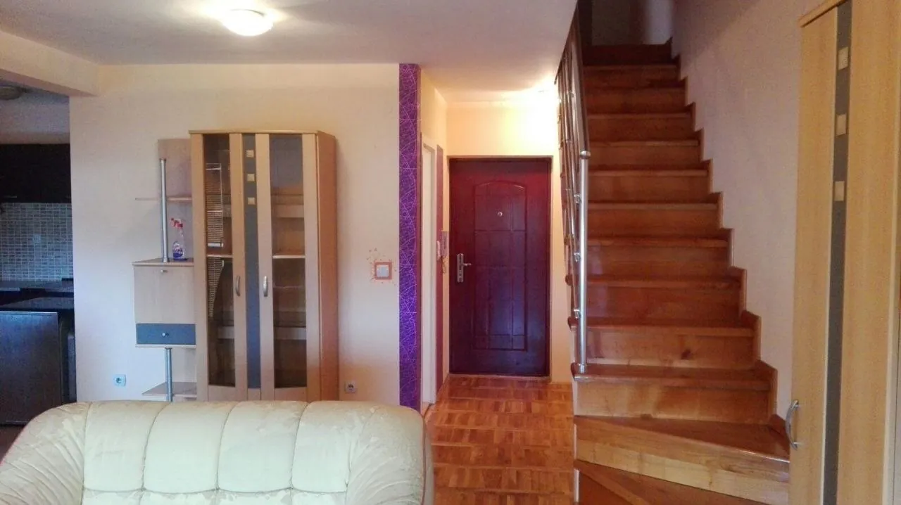 Дуплекс 120 м² с тремя террасами в Раковице 1