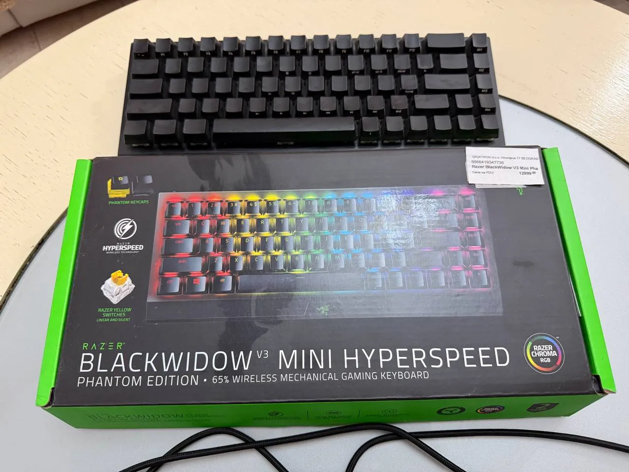 Стул Cougar, клавиатура и наушники Razer в Стари Граде 4