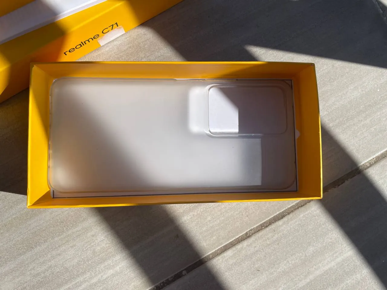 Смартфон Realme C71 256 ГБ в отличном состоянии 7